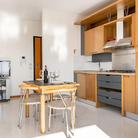 Guesthost - Bright With Terrace X6 Apartamento Ponte San Giovanni