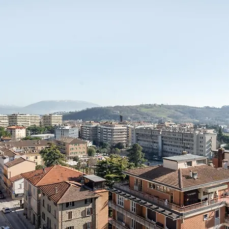 Guesthost - Bright With Terrace X6 アパート *